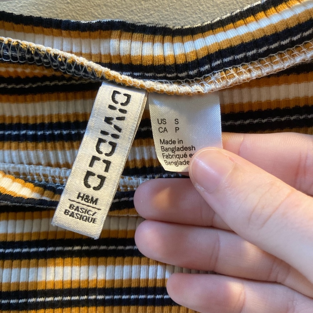 Striped Ribbed Crop Top - Picture 6 of 6